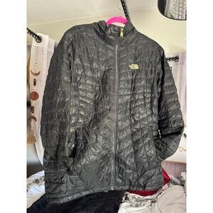 the north face down insulated puffer jacket- thermoball xl gold paint splatter